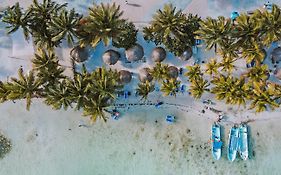 El Fuerte Beach Resort